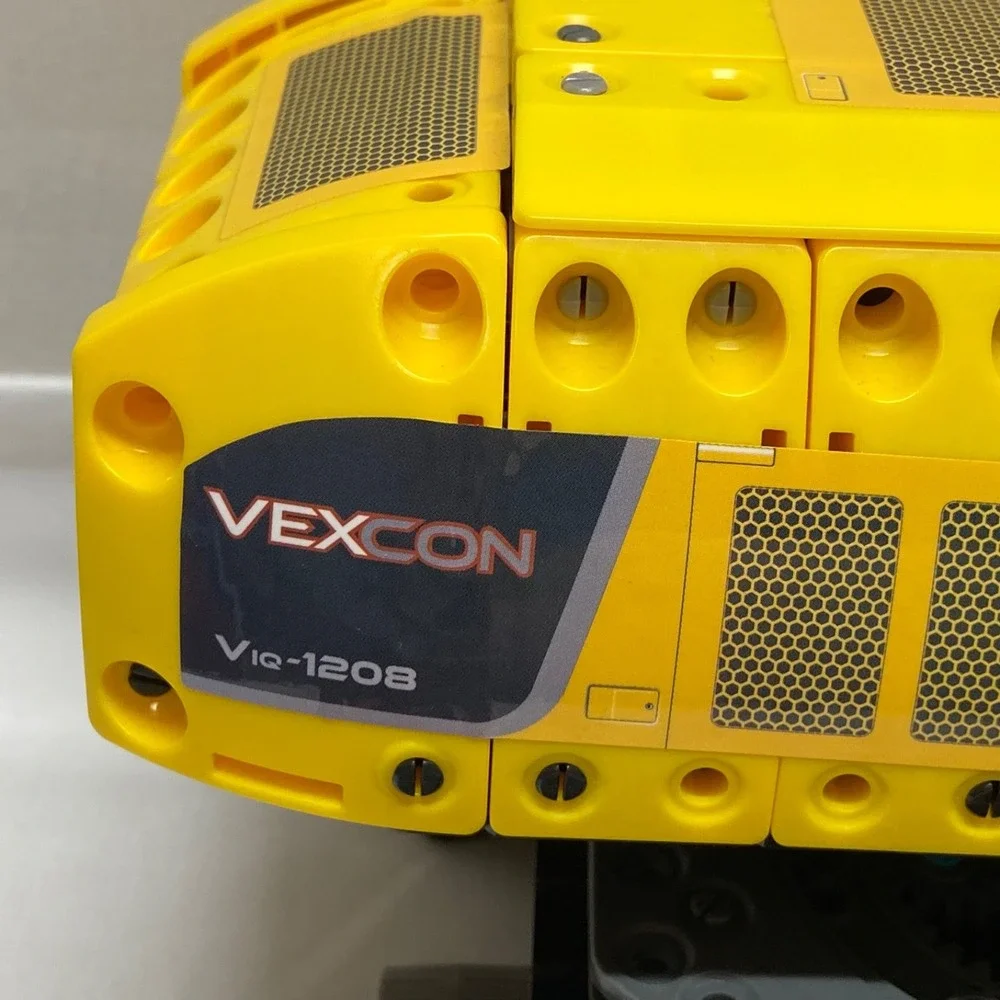 LEGO Technic Excavator Vexcon VIQ-1208 + 3 Worker Men Missing Limbs No Manuals